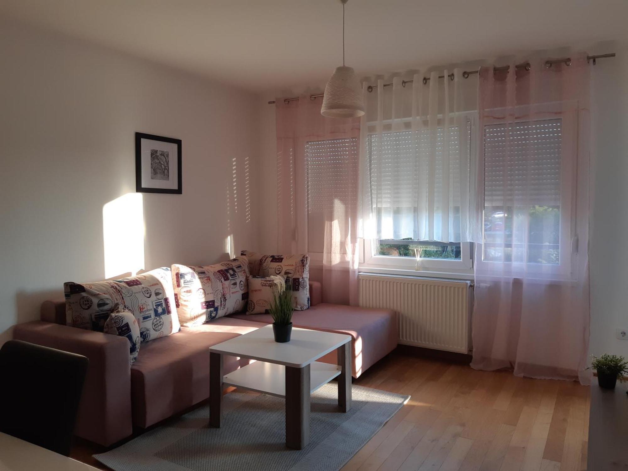 Apartman Dijana Apartamento Banja Luka Quarto foto